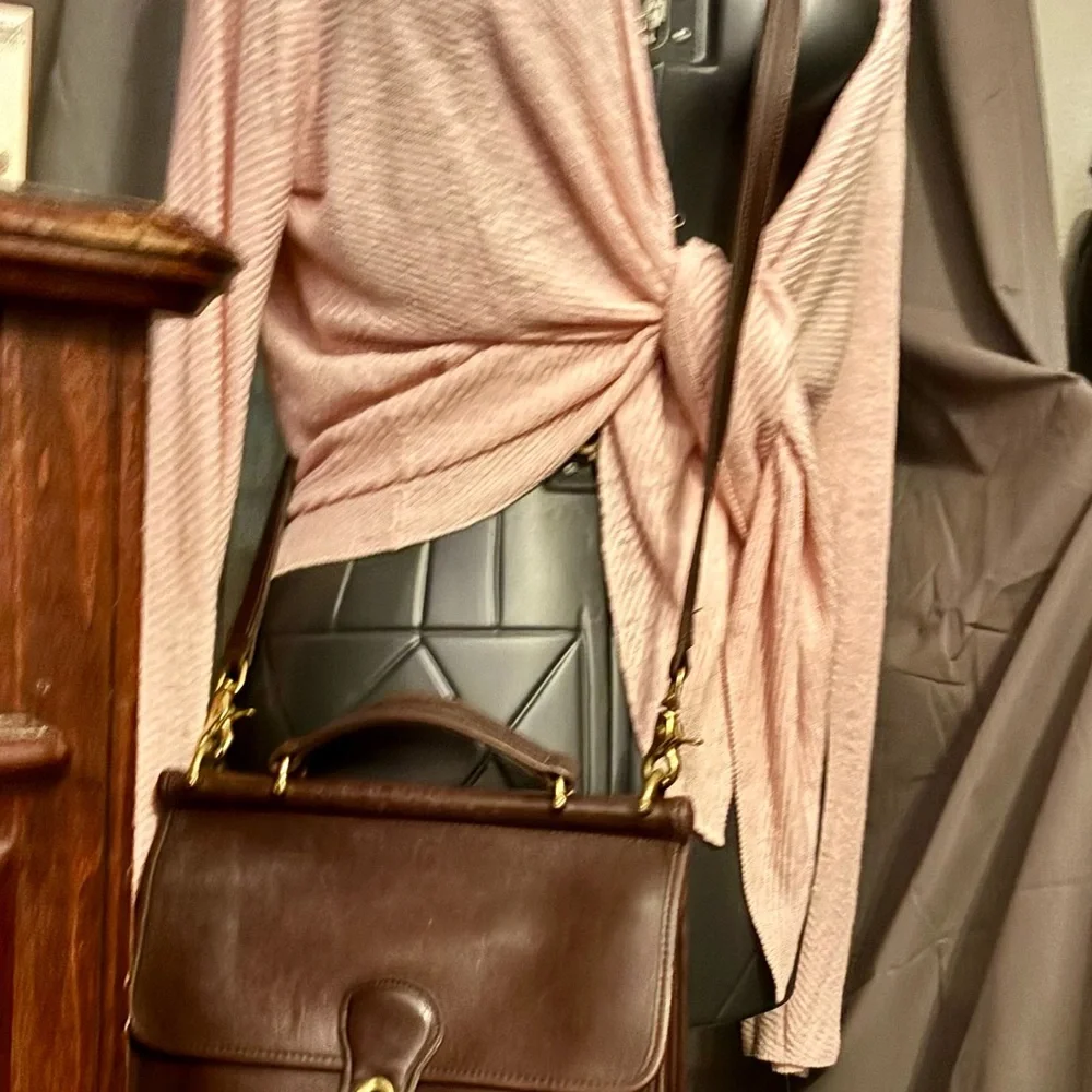 Coach Vintage Willis Taupe #9927 90’s Brown Leather Crossbody/Handbag Hardware